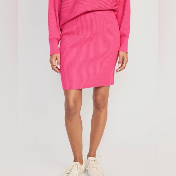 Old Navy - Picture 3 of 3